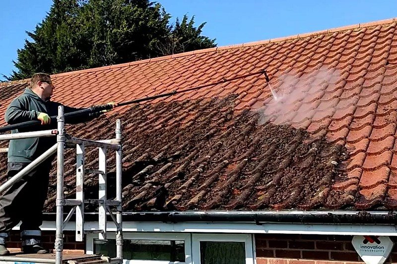 Roof Cleaning