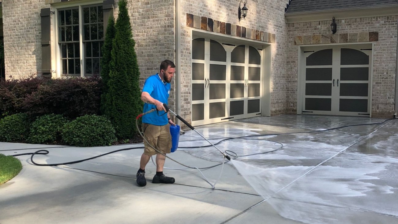 House Washing Oatlands, residential pressure washing, house washing Chatswood, House Washing Lane Cove, House Washing Pennant Hills, House Washing Turramurra, house soft washing, house washing experts, pressure washing Riverview