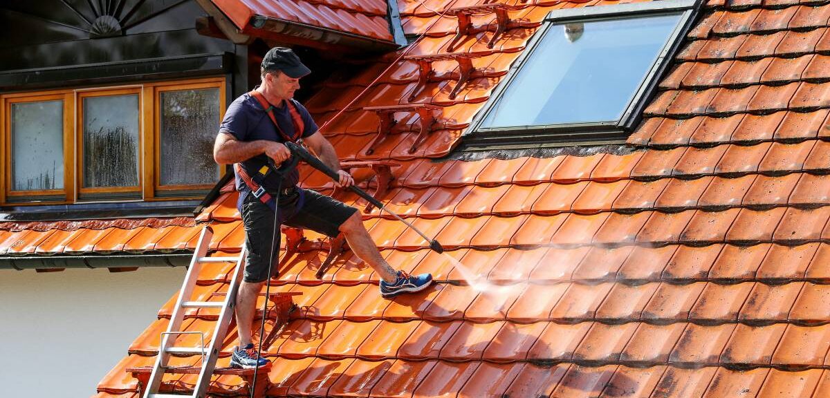 Roof cleaning in Sydney – before and after by SS House Washing