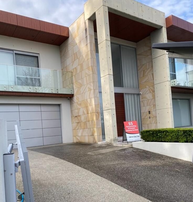 House Washing in Sydney, Sydney House Washing, Power Washing Services, house soft washing, house washing experts, pressure washing castle hill, affordable house washing and pressure washing