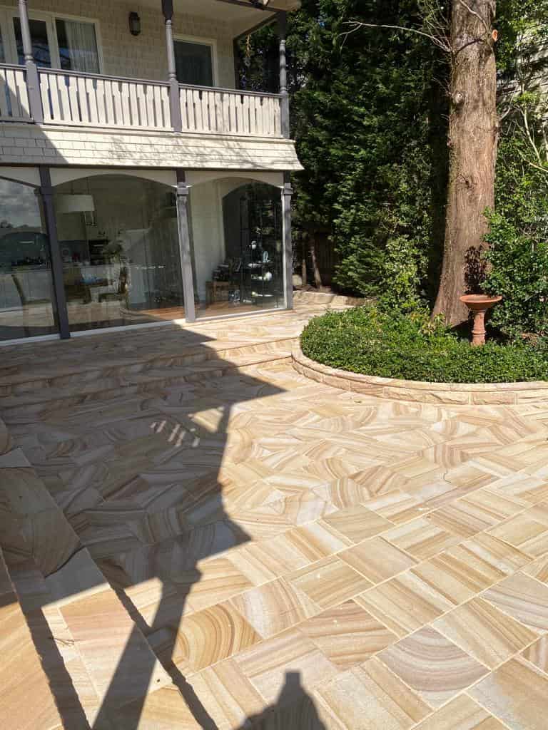 Before and After Driveway Pressure Cleaning | Sydney Experts - SS House Washing Professional before and after driveway cleaning in Sydney using pressure washing