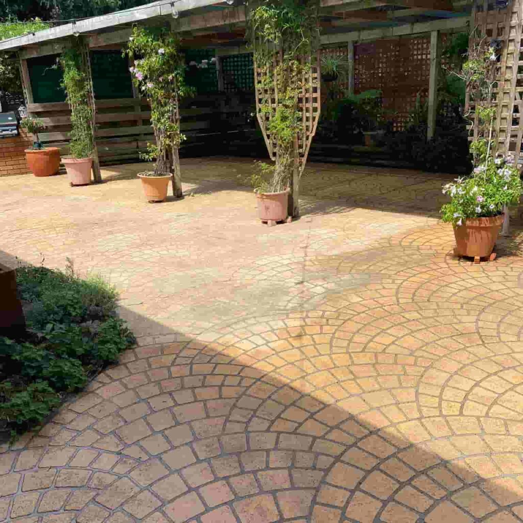 House washing Sydney – soft wash cleaning of exterior walls and surfaces